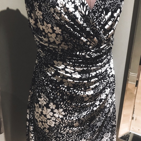 Jones New York Dress Size 10 - Picture 2 of 6